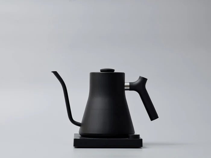 FELLOW Stagg EKG フェロー　温度計付き　電気ケトル　ブラック 正規販売店】FELLOW Stagg EKG フェロースタッグ 温度計付き電気